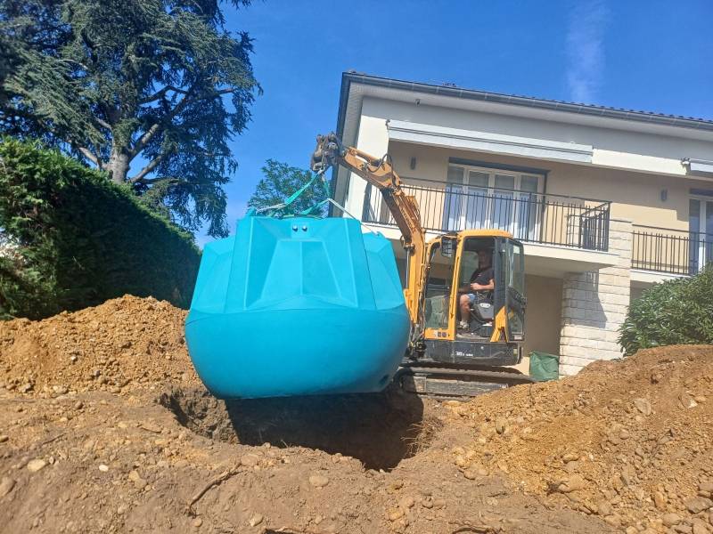 Travaux de terrassement pleine masse en profondeur pour la construction d’un garage à Lagnieu dans l’Ain